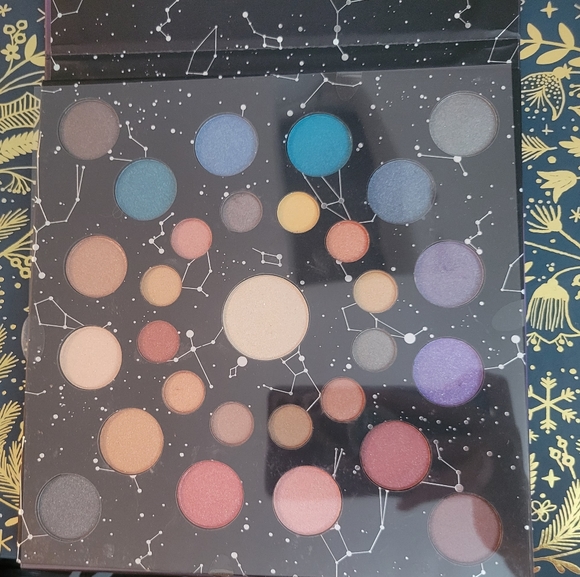 Stargazer Eyeshadow Palette - Picture 2 of 5